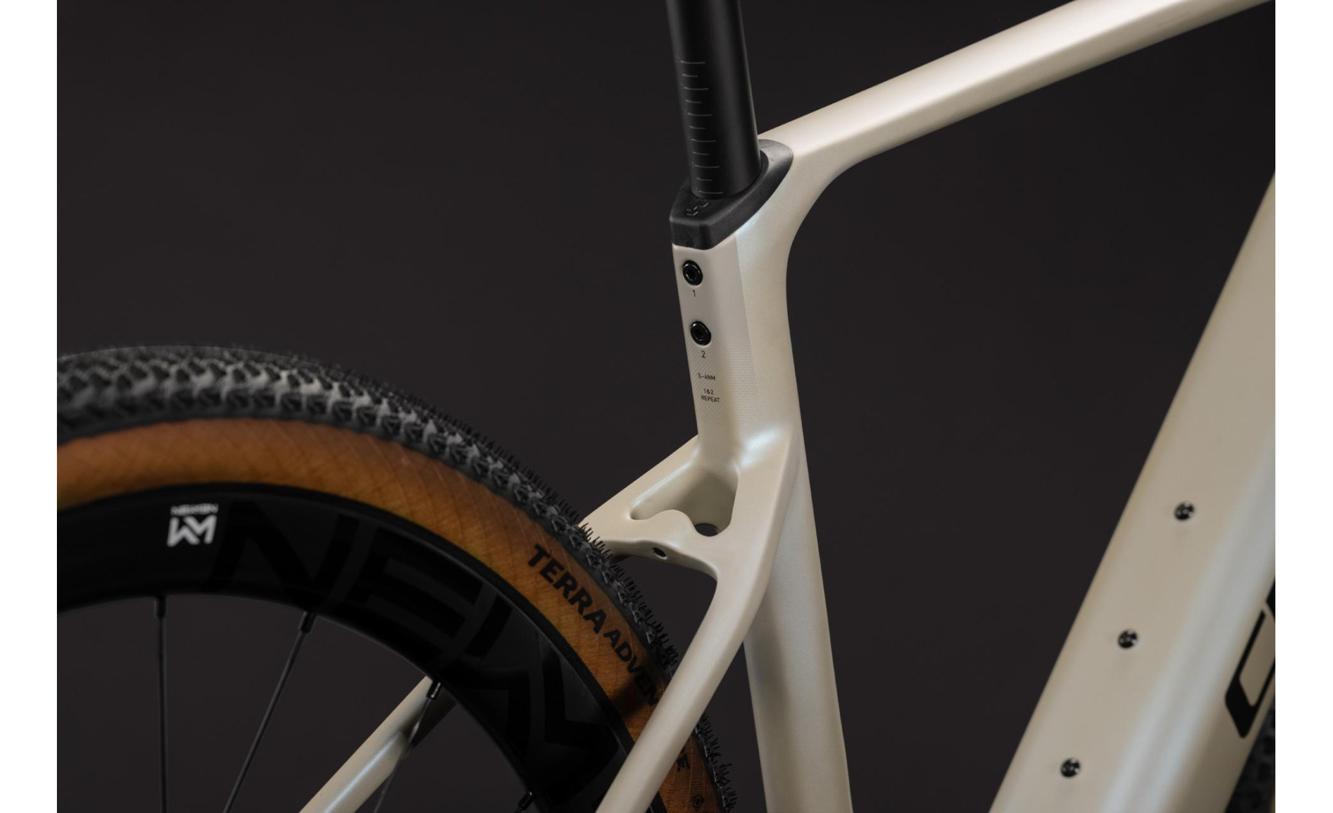 Vélo électrique Cube Nuroad Hybrid C:62 SLX 400X (2027) – Image 4