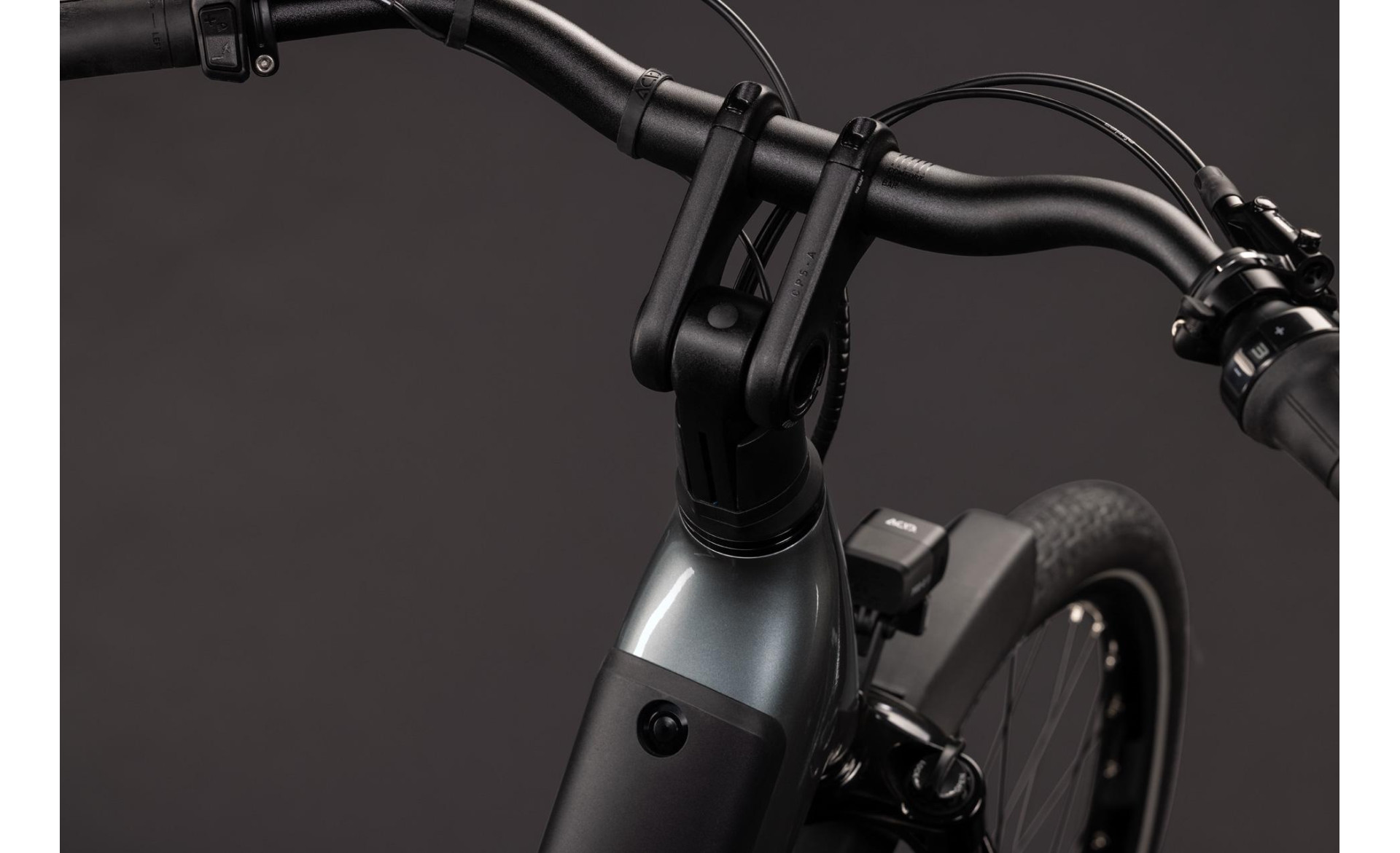 Urbain et voyage Cube Supreme Hybrid RT Deluxe EX 600 (2027) – Image 2